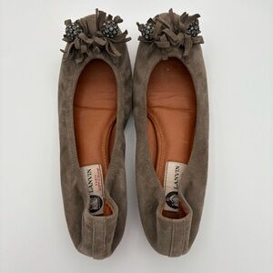 Lanvin Ballerina Flats in Taupe Size 40. Velvet  Goatskin.